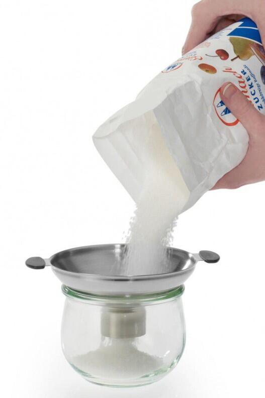 Westmark Einmachtrichter Edelstahl, Zucker in Einmachglas füllen