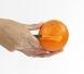Lurch Orangenschäler schält Orange sicher und schnell in der Hand